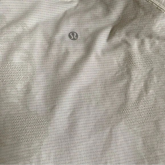 RARE creme floral lululemon Swiflty Tech - Picture 4 of 4